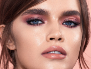 Ojos monocromáticos: maquillaje unicolor en la mirada