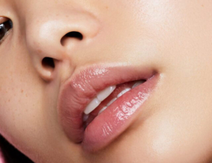 Balsamos labiales con color